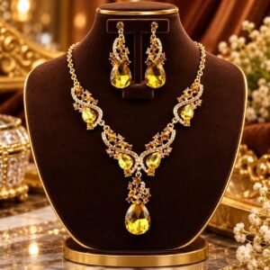 Diamond Cut Crystal Jewelry Set ( Golden )