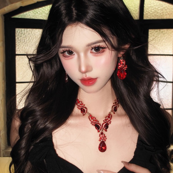 Diamond Cut Crystal Jewelry Set ( Red ) - Image 2