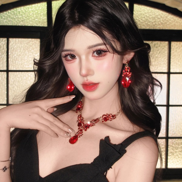 Diamond Cut Crystal Jewelry Set ( Red ) - Image 3