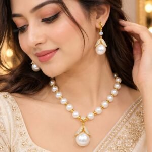 Italian Luxury White Pearl Diamond Leaf Necklace Set